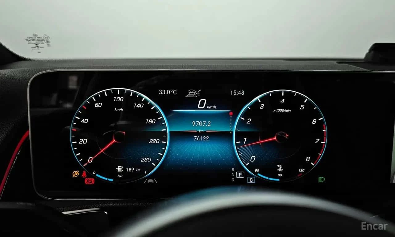 Mercedes-Benz GLB 250 GLB250 4MATIC/ФИНАНСИРАНЕ/АМГ ПАКЕТ, снимка 8 - Автомобили и джипове - 55565860