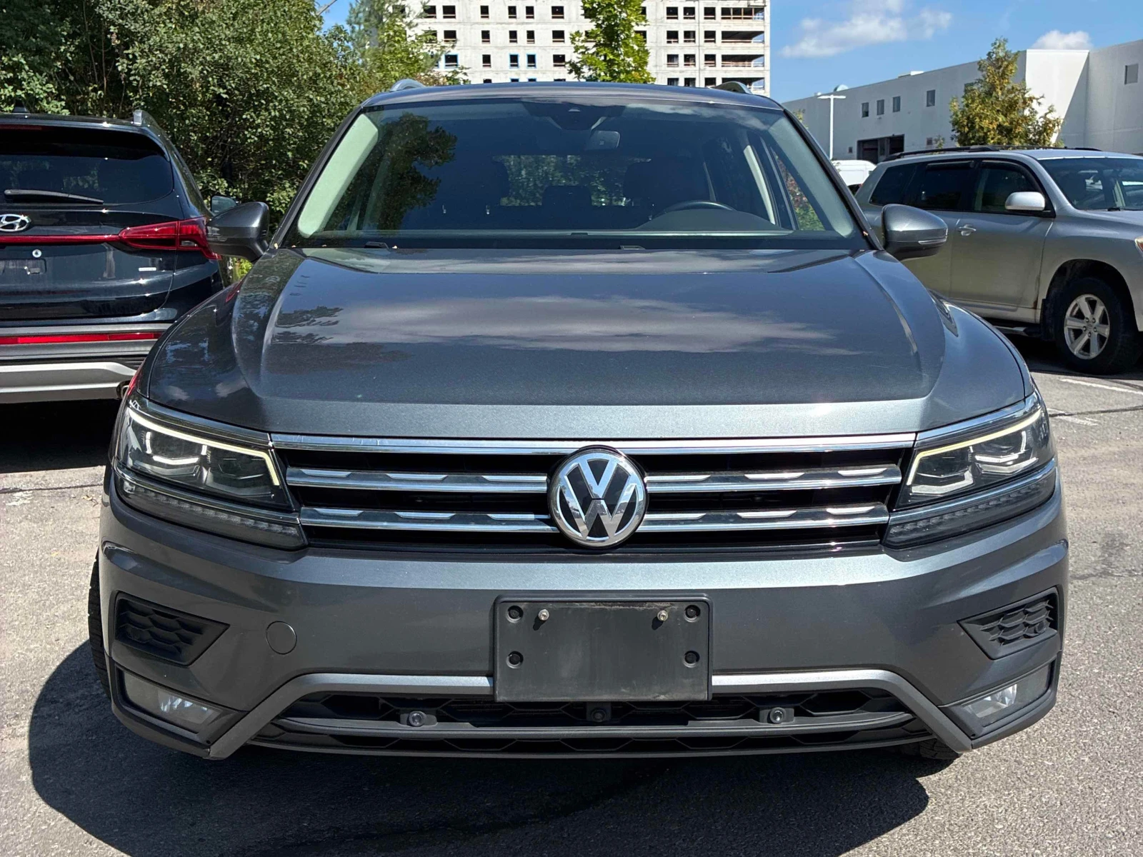 VW Tiguan * Highline * CARFAX * ЦЕНА ДО БГ, снимка 6 - Автомобили и джипове - 55838214