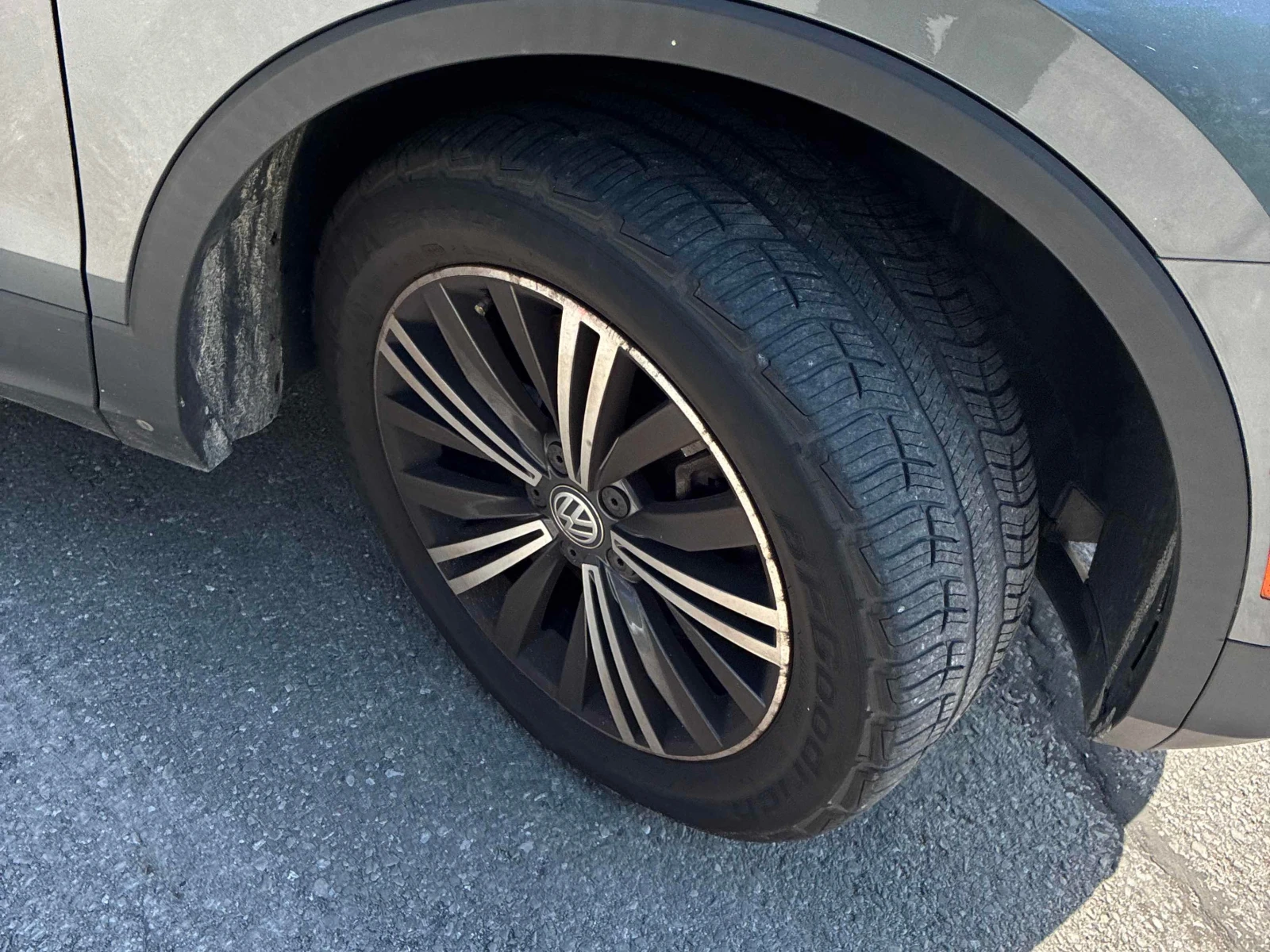 VW Tiguan * Highline * CARFAX * ЦЕНА ДО БГ, снимка 9 - Автомобили и джипове - 55838214