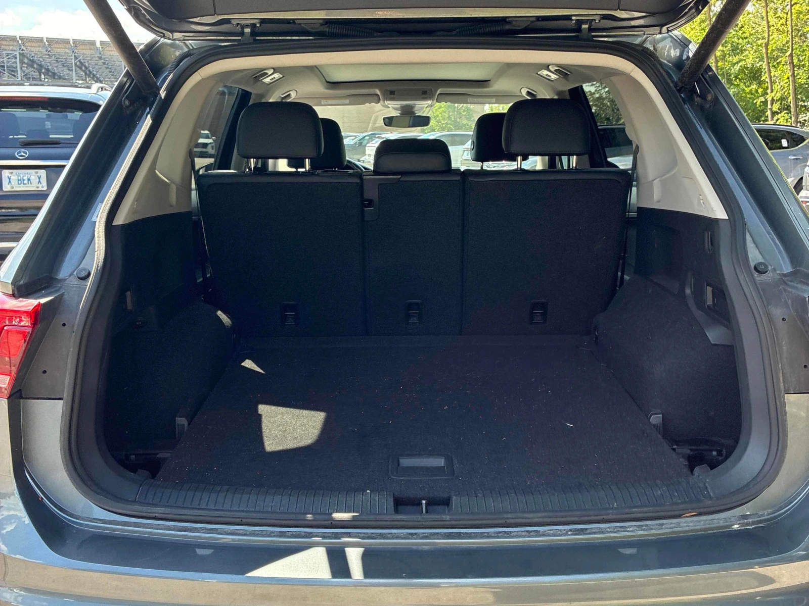 VW Tiguan * Highline * CARFAX * ЦЕНА ДО БГ, снимка 8 - Автомобили и джипове - 55838214