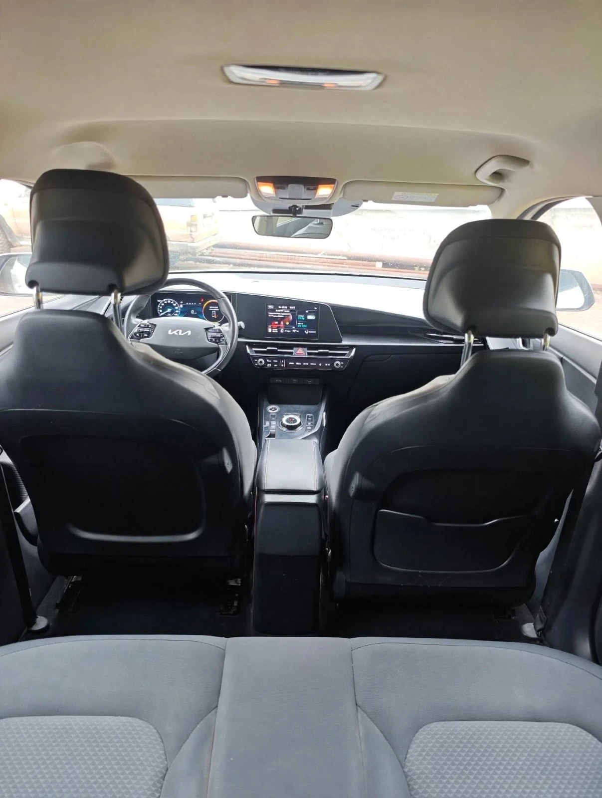 Kia Niro 65kWh SOH 97.2%, снимка 8 - Автомобили и джипове - 56227035