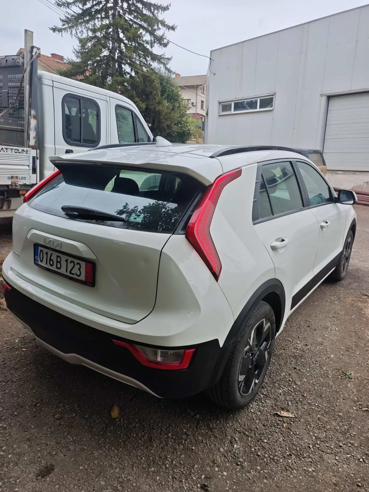 Kia Niro 65kWh SOH 97.2%, снимка 6 - Автомобили и джипове - 56227035