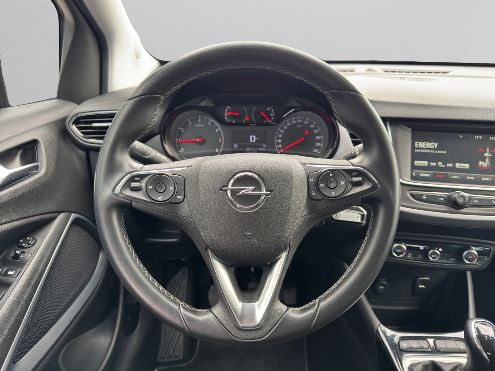 Opel Crossland X 1.2 82HP BVM5 E6, снимка 11 - Автомобили и джипове - 56683183