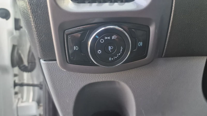 Ford Transit Custom 2.2.2TDCI , снимка 14 - Бусове и автобуси - 52147114