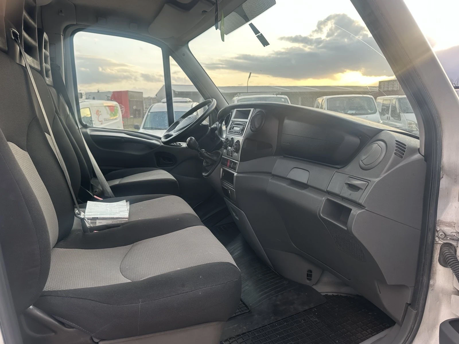 Iveco 35c15 | Mobile.bg   11