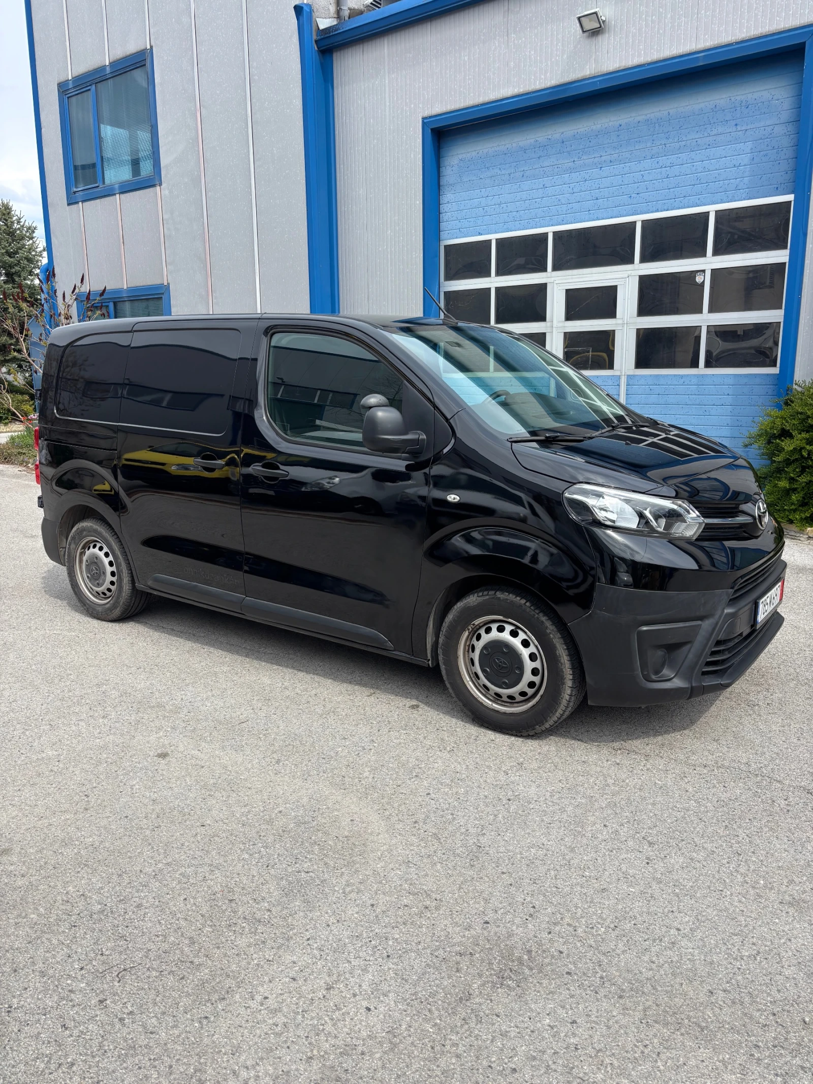Toyota Proace 118000km, снимка 3 - Бусове и автобуси - 54579137