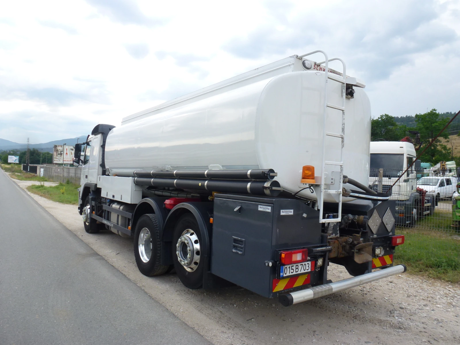 Volvo Fm12 EEV БЕНЗИН И ДИЗЕЛ, снимка 2 - Камиони - 55124427