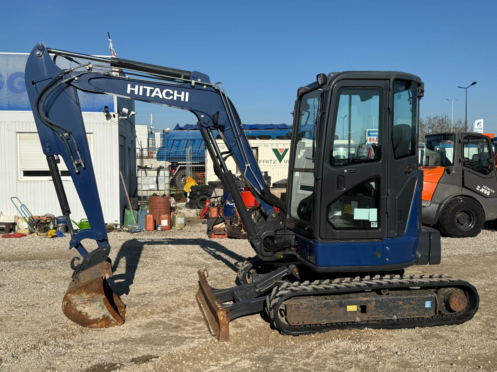 Багер Hitachi ZX 38U -5A НОВИ ВЕРИГИ - изображение 2
