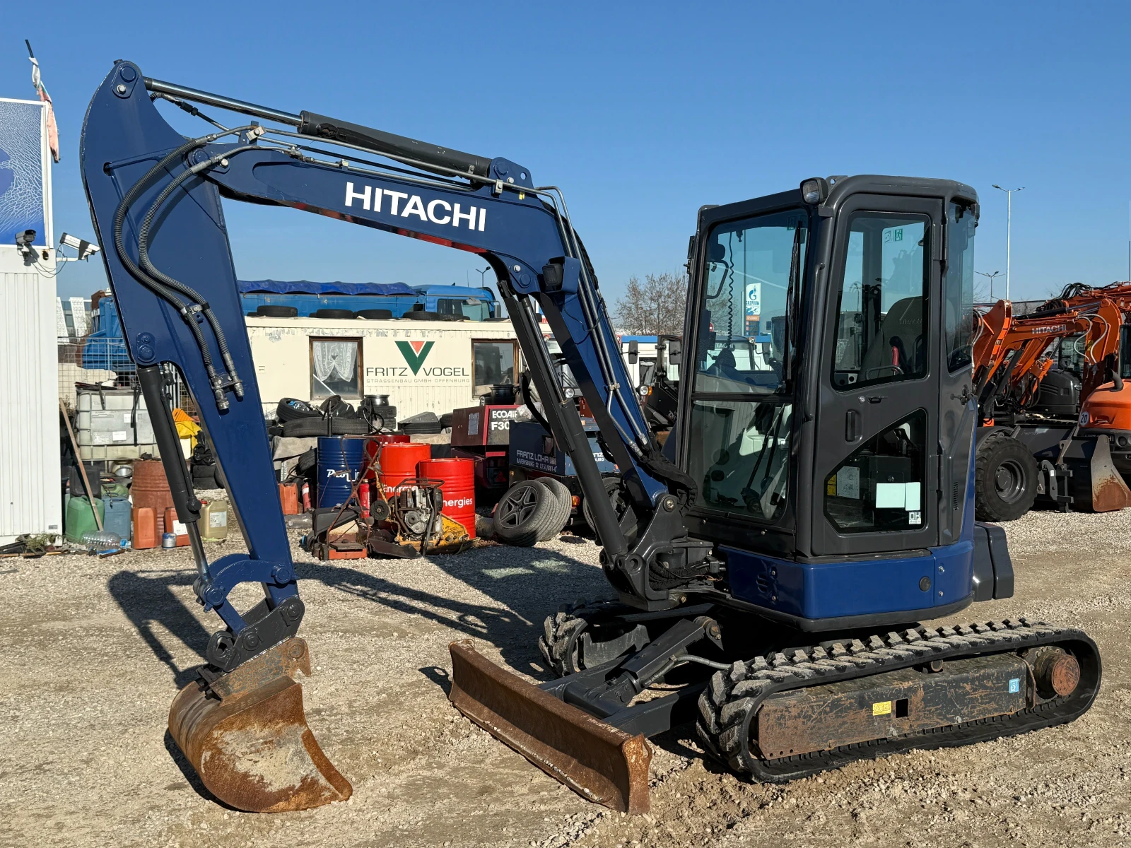 Багер Hitachi ZX 38U -5A НОВИ ВЕРИГИ - изображение 3