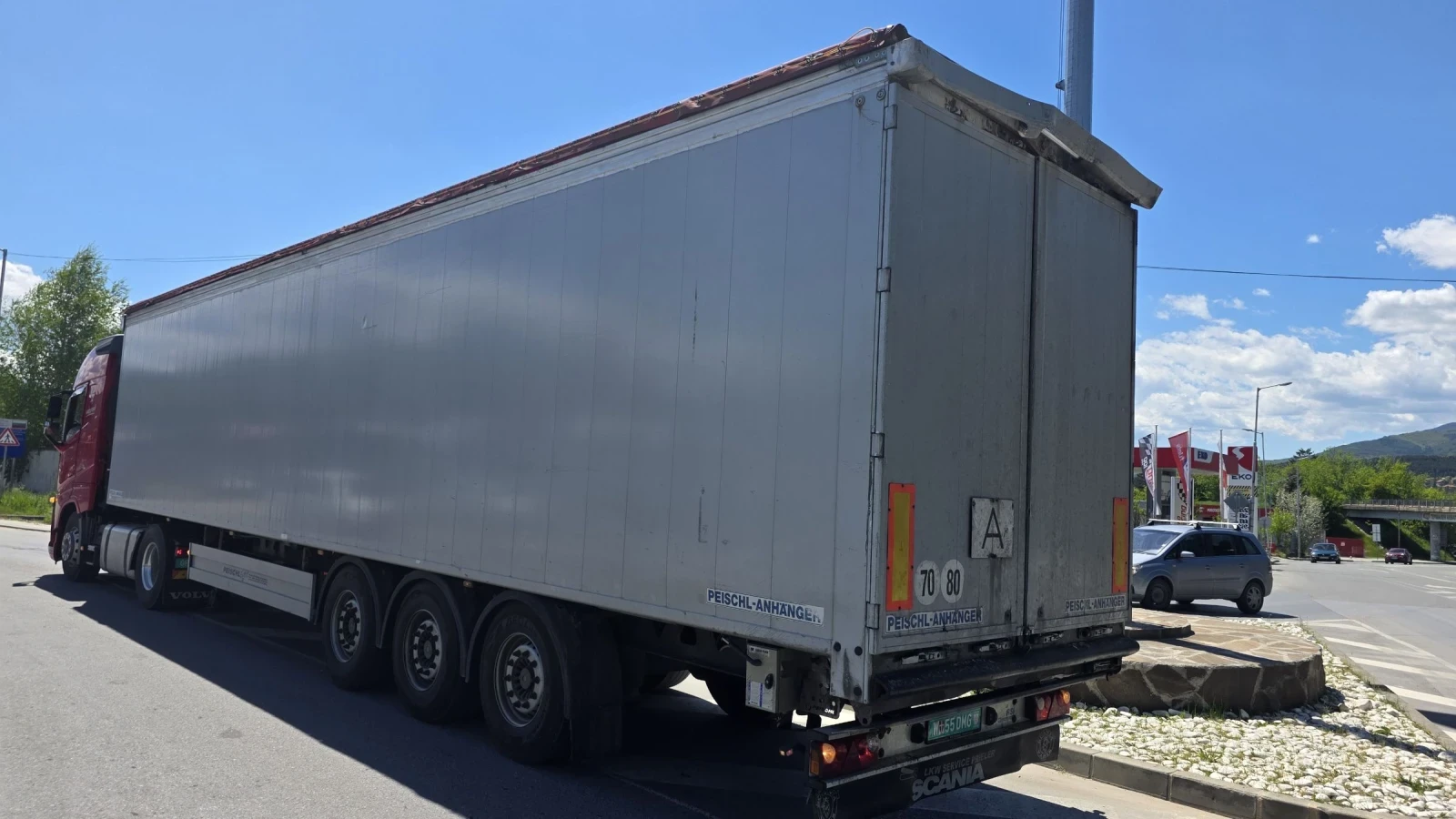 Полуремарке Други МАРКА REISCH 92 куб см Хидравличен покрив, снимка 4 - Ремаркета - 54553262