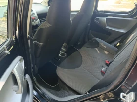 Toyota Aygo Бензин 2012г Клима 4 врати, снимка 13