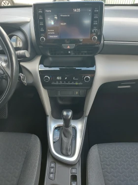 Toyota Yaris Cross 1.5 HYBRID* GR * 62 400 км! | Auto.bg — изображение 13