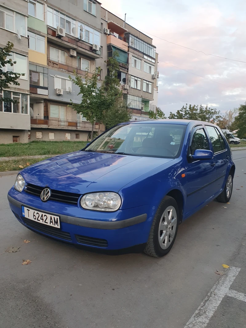 VW Golf, снимка 1 - Автомобили и джипове - 47655843