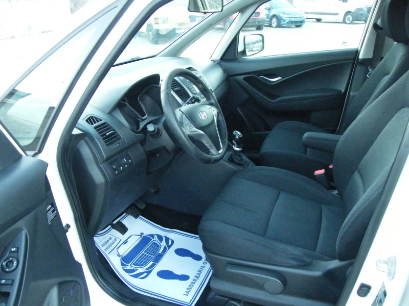 Hyundai Ix20 1.6CRDI 140 000км, снимка 8 - Автомобили и джипове - 48499766