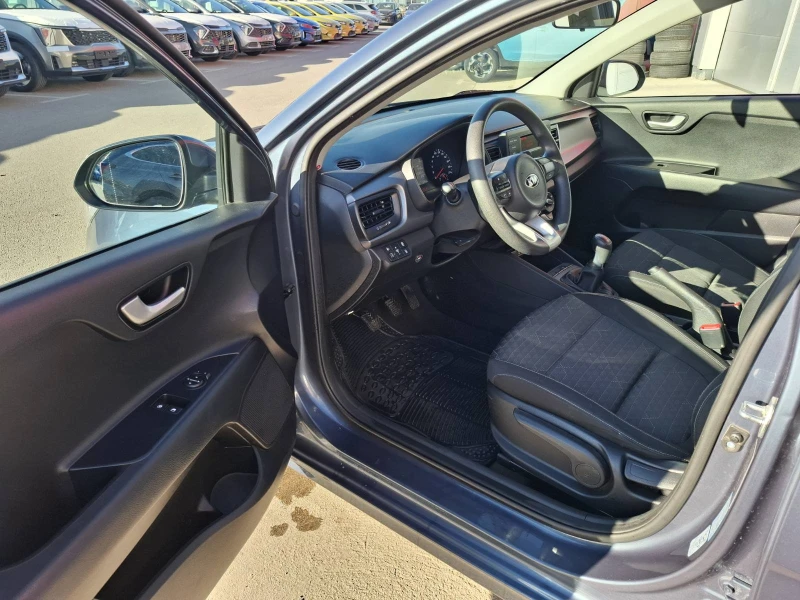 Kia Rio 1.4 cvvt / Gas, снимка 9 - Автомобили и джипове - 49584802