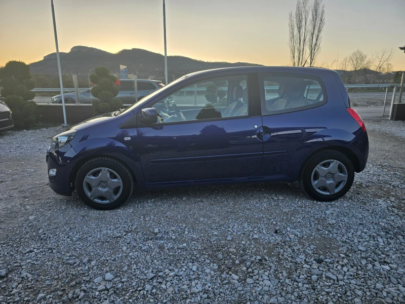 Renault Twingo 1.2i КЛИМАТИК РЕАЛНИ КИЛОМЕТРИ !! EURO 5, снимка 2 - Автомобили и джипове - 49674774