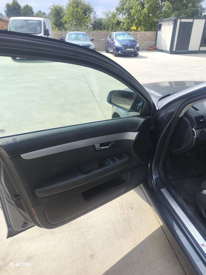 Audi A4, снимка 4 - Автомобили и джипове - 51481254