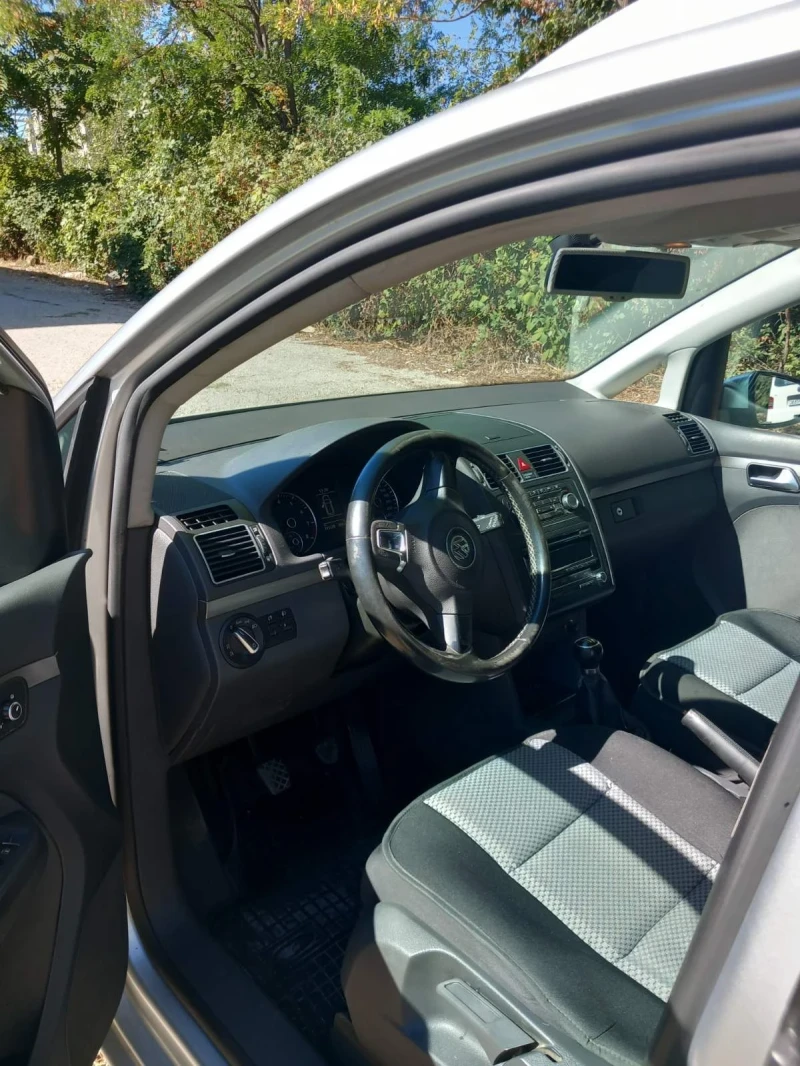 VW Touran Фабричен МЕТАН 1, 4 TSI, снимка 7 - Автомобили и джипове - 52423505