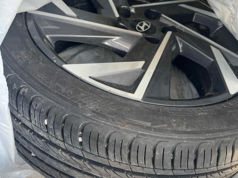 Hyundai Elantra * Luxury * CARFAX * ЦЕНА ДО БГ, снимка 10 - Автомобили и джипове - 53044233