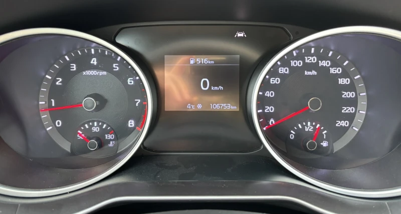 Kia Ceed 1.4 100 hp, снимка 10 - Автомобили и джипове - 53163224