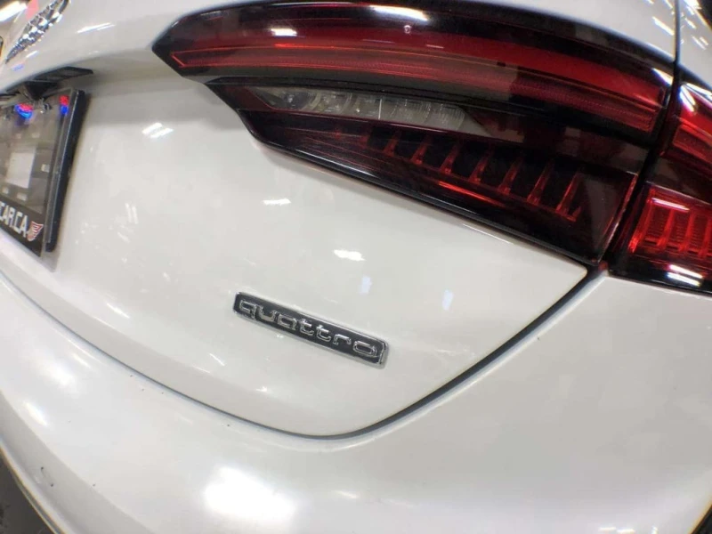 Audi A5 * quattro Premium * CARFAX * ЦЕНА ДО БГ, снимка 11 - Автомобили и джипове - 53404867