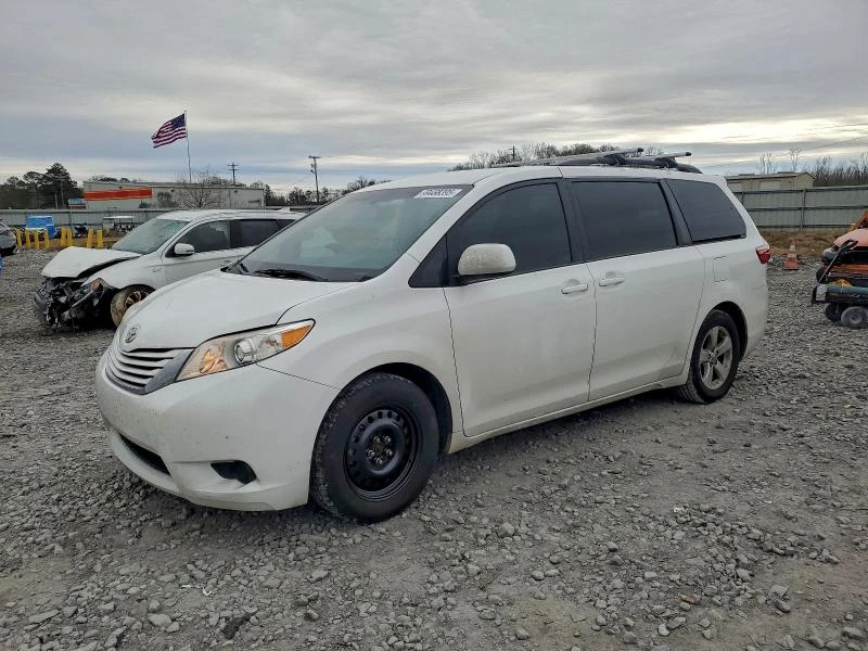 Toyota Sienna 3.5 LE
