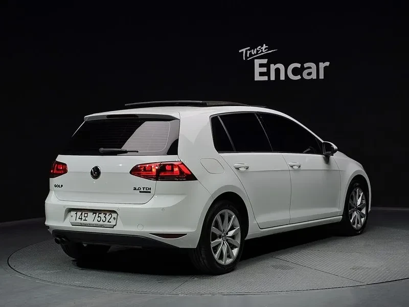 VW Golf 2.0 TDI, снимка 2 - Автомобили и джипове - 54300726