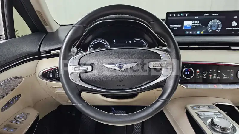 Genesis GV70 ПОДГРЕВ| ОБДУХ| КАМЕРА| ВКЛЮЧЕН ТЕХНОТЕСТ, снимка 10 - Автомобили и джипове - 54376101