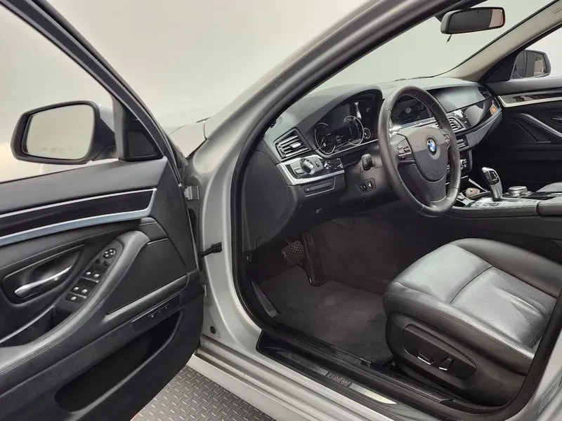 BMW 520 d, снимка 10 - Автомобили и джипове - 55146030