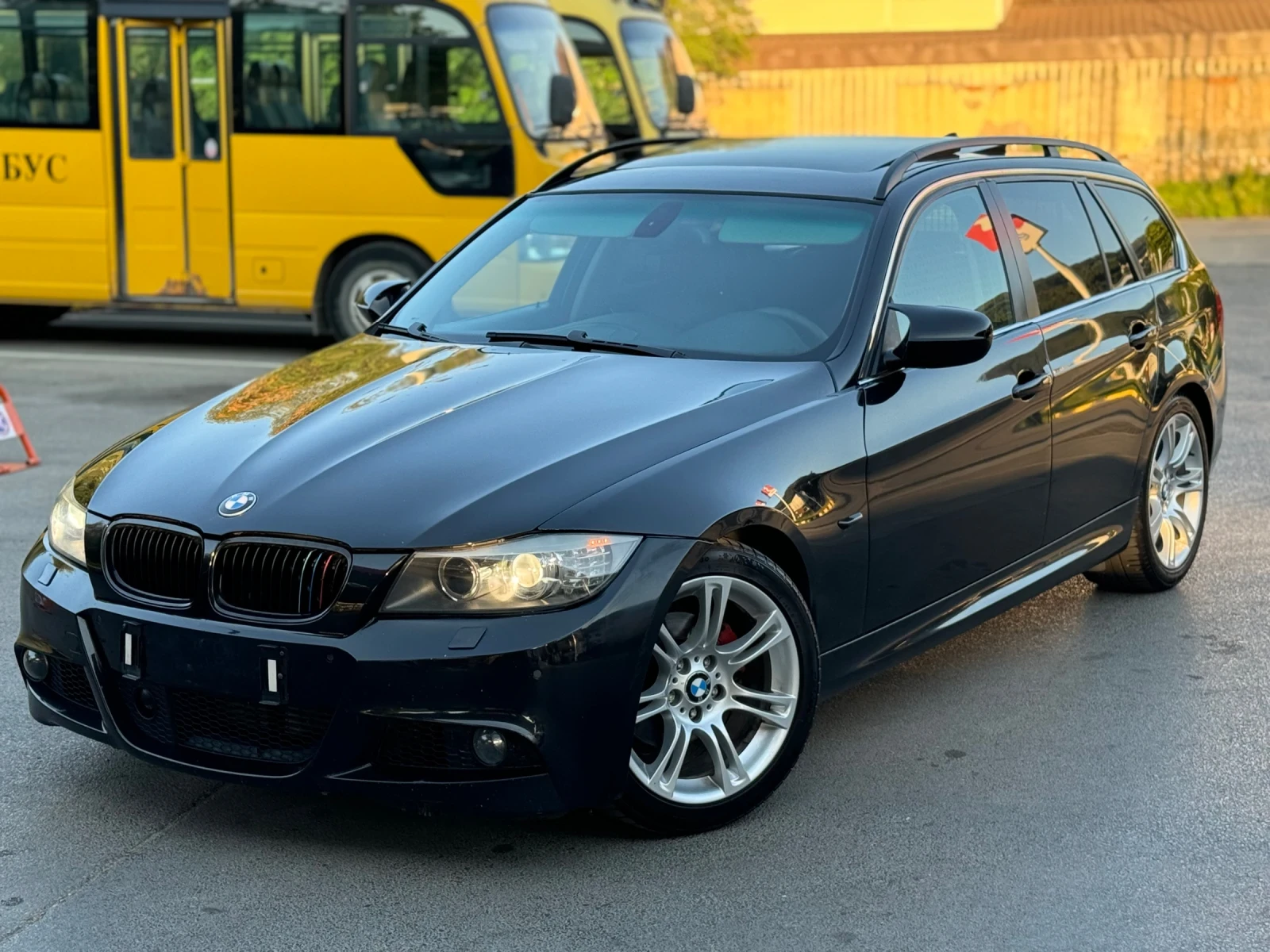 BMW 330 М пакет/Панорама/Навигация/Дистроник - изображение 2