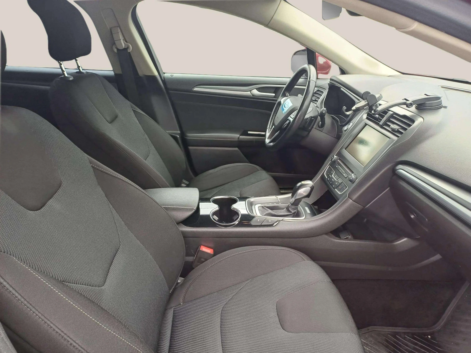 Ford Mondeo 2.0 TDCi - изображение 10
