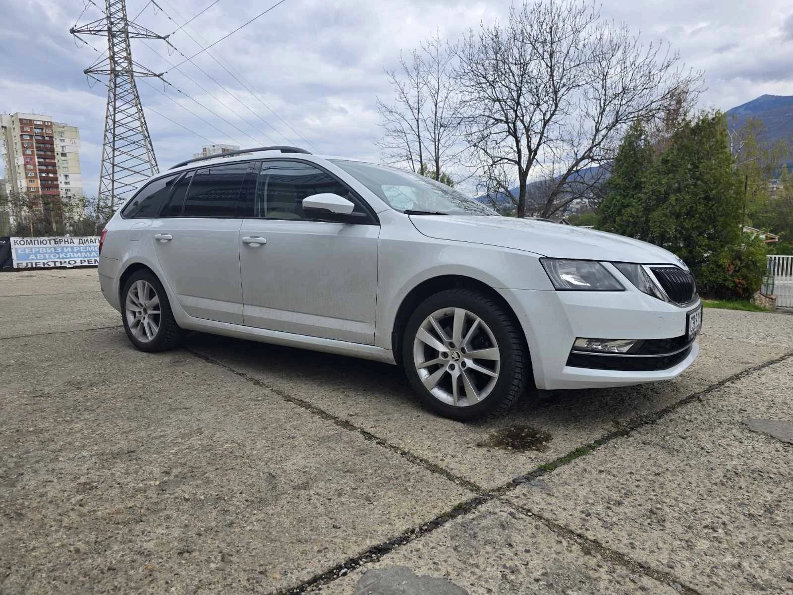 Skoda Octavia  | Mobile.bg   11