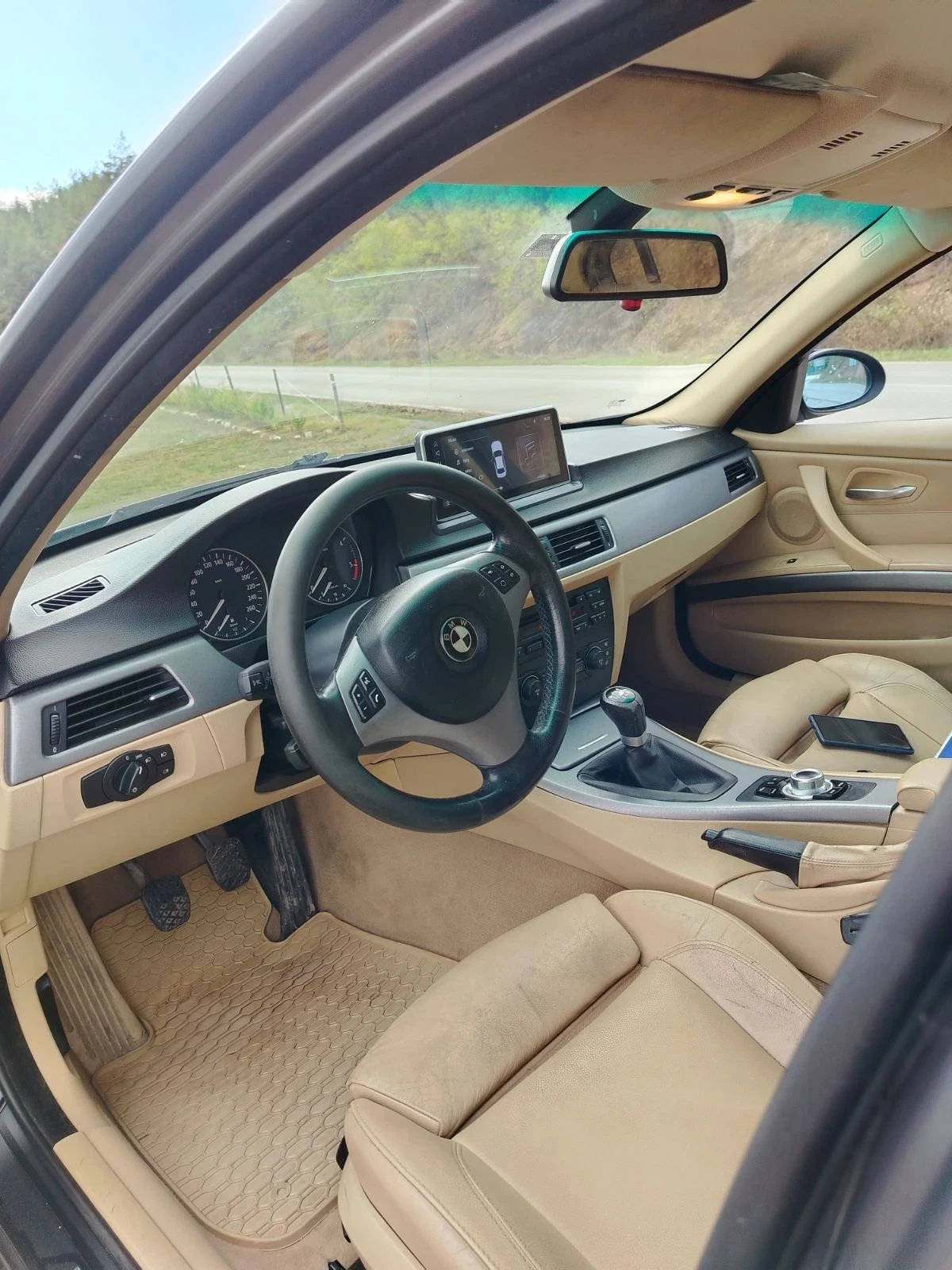 BMW 320  - изображение 6