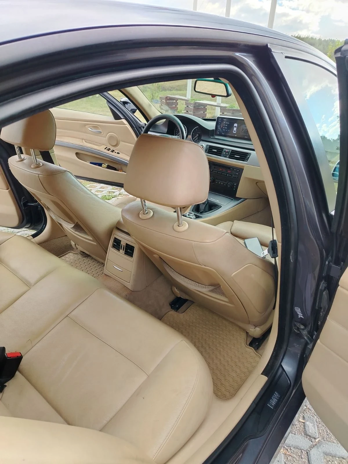 BMW 320  - изображение 8