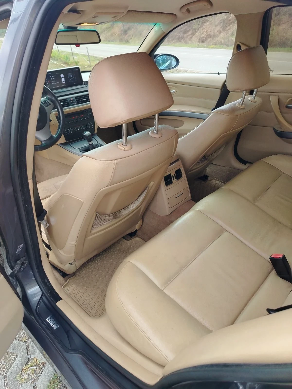 BMW 320  - изображение 7