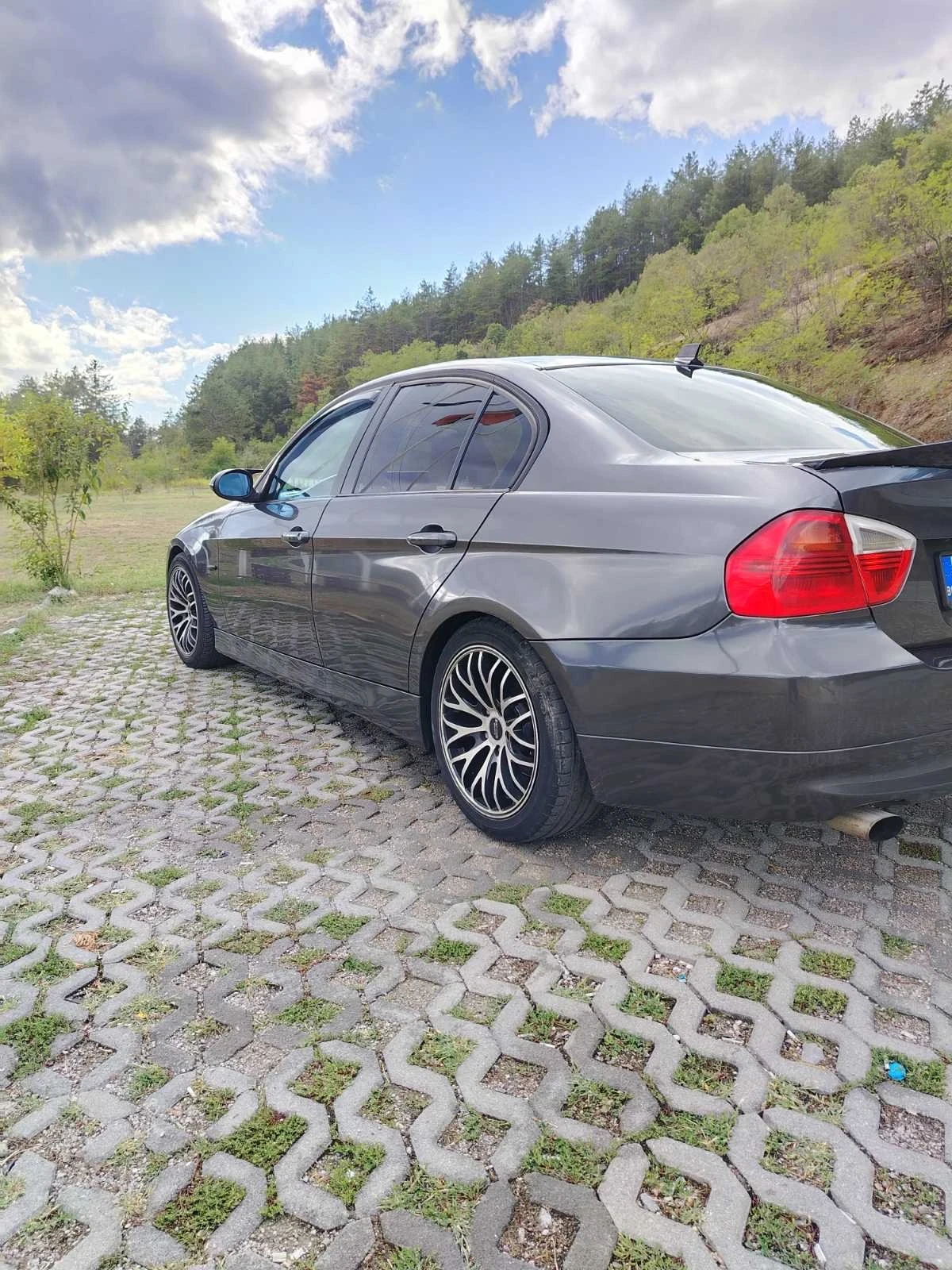 BMW 320  - изображение 4