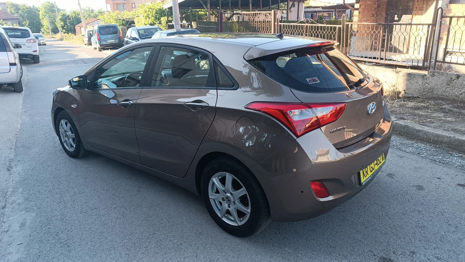 Hyundai I30 1.6 топ състояние 120к.с - изображение 2
