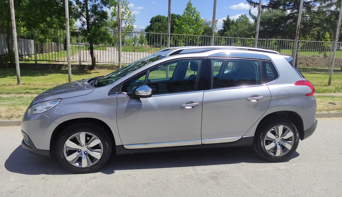 Peugeot 2008 e-HDI ALLURE 1.6 кожа - изображение 3