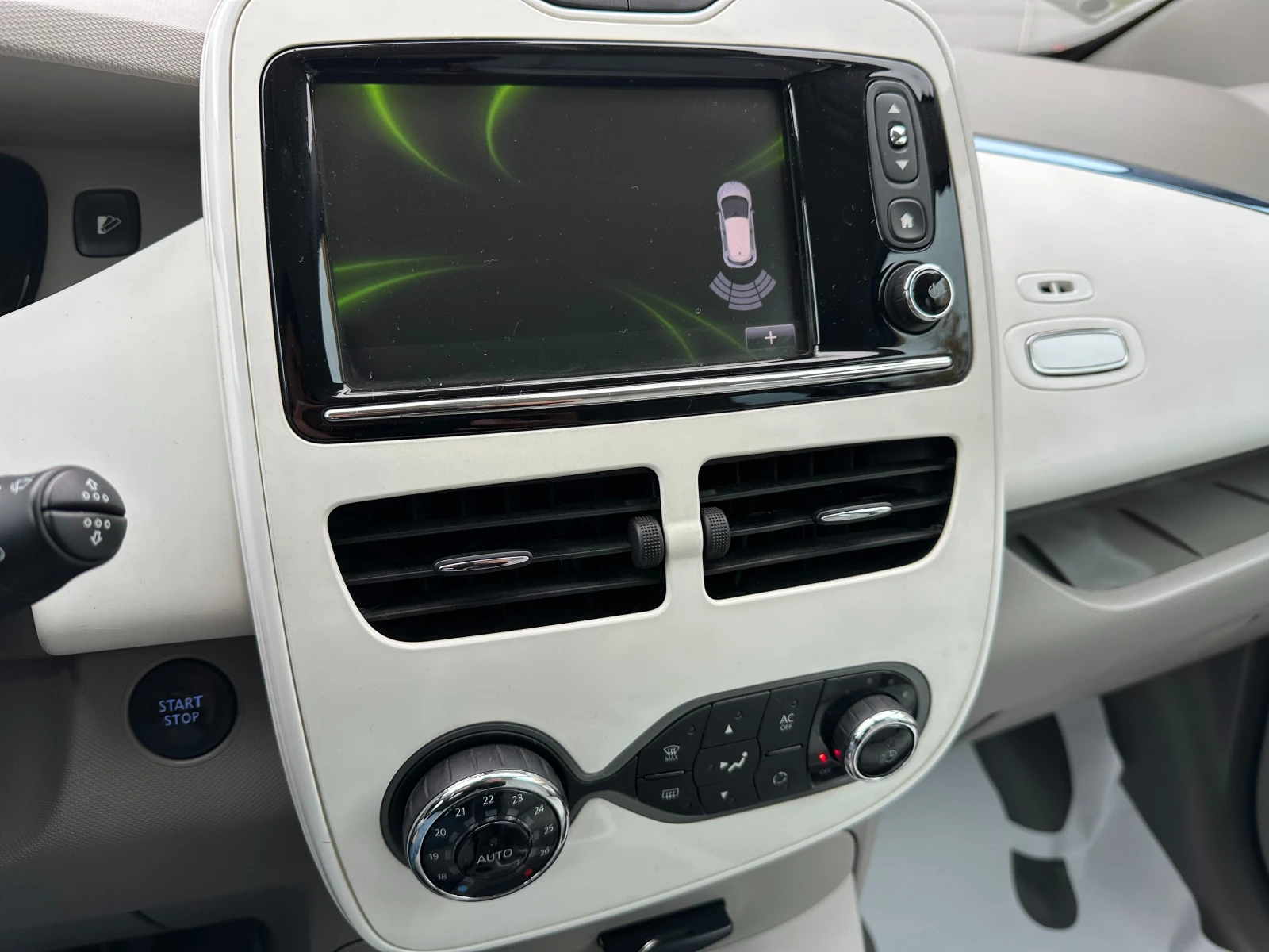 Renault Zoe 20 kWh 58 к.с. | Mobile.bg — изображение 12