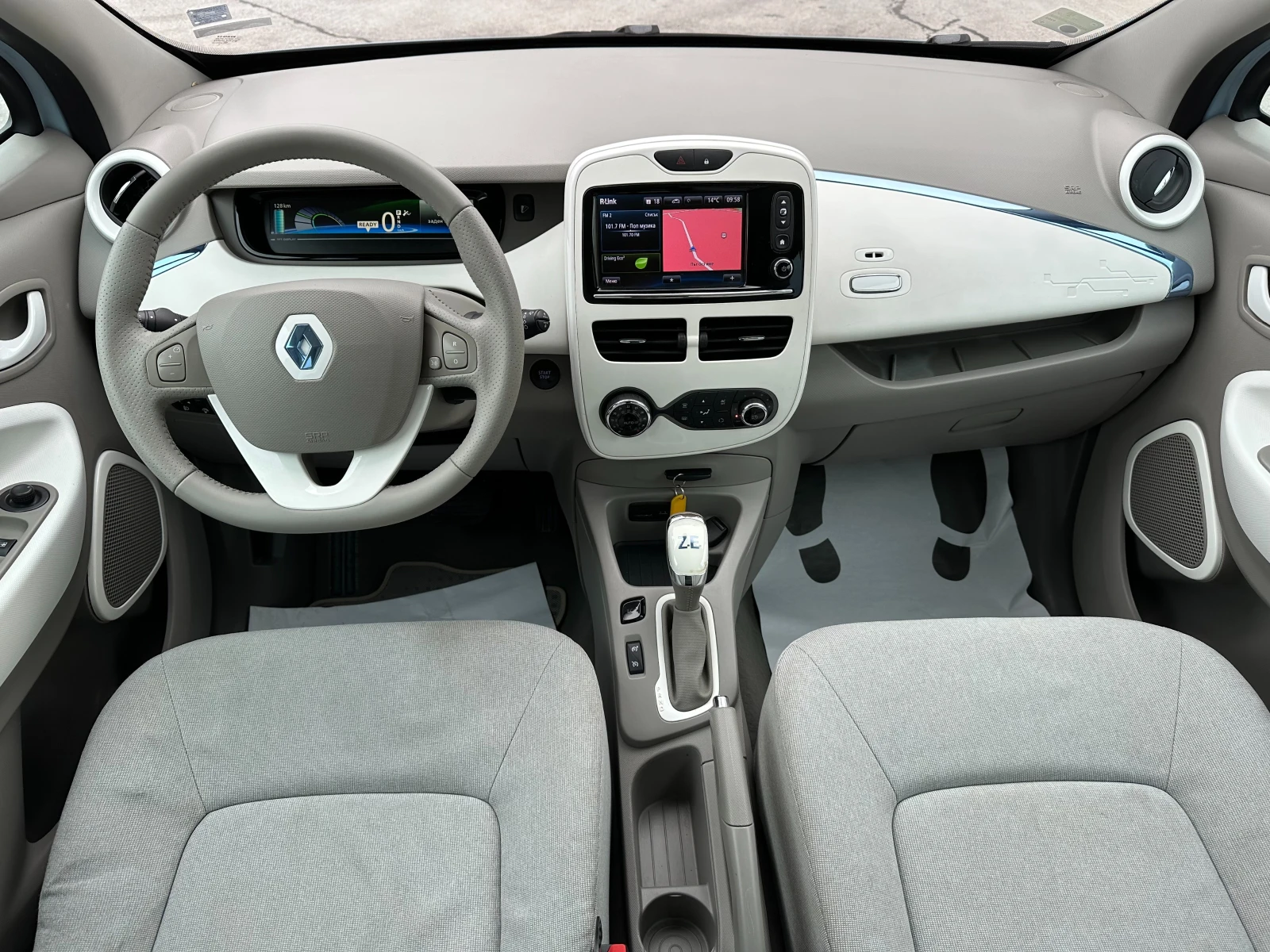 Renault Zoe 20 kWh 58 к.с. - изображение 10