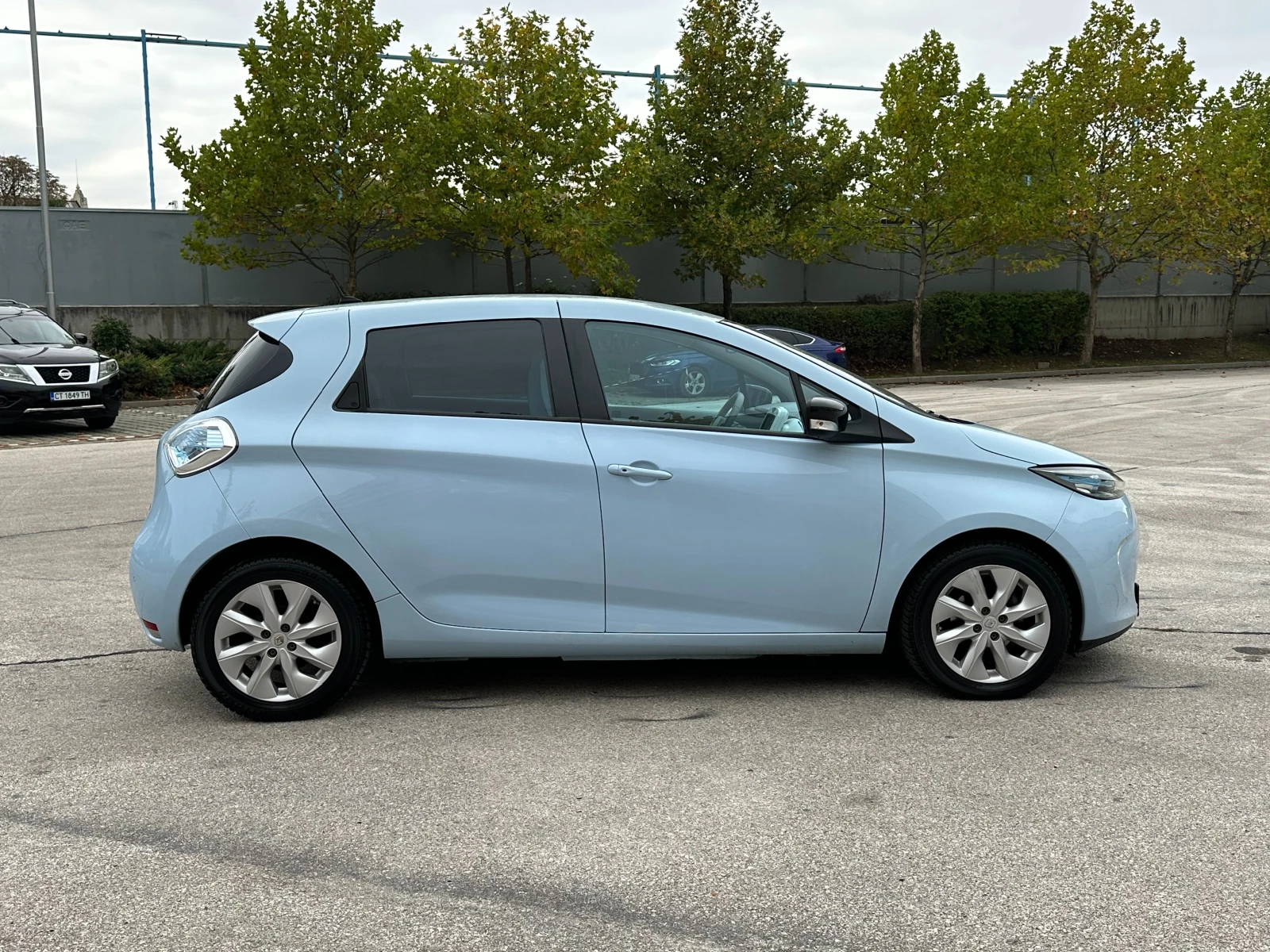 Renault Zoe 20 kWh 58 к.с. - изображение 5