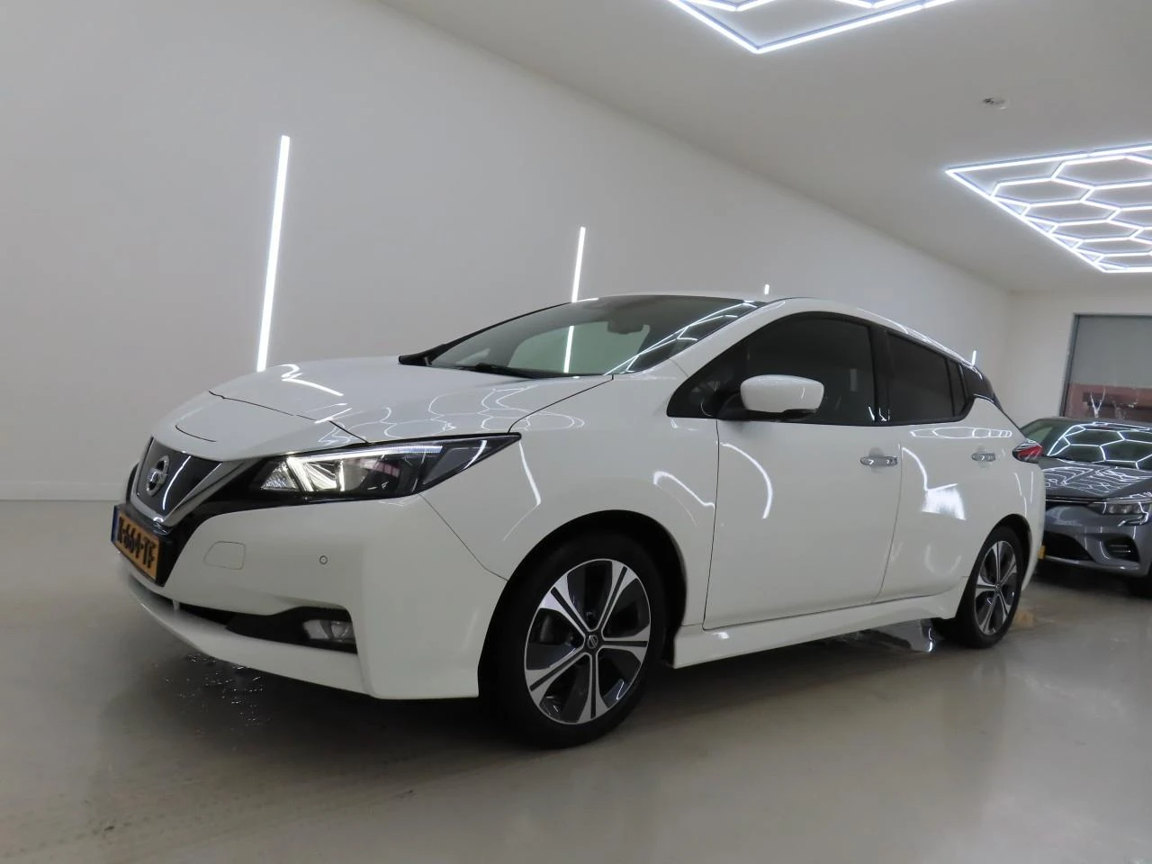 Nissan Leaf  40 kWh N-Connect- 89% SOH  | Mobile.bg � ����������� 2