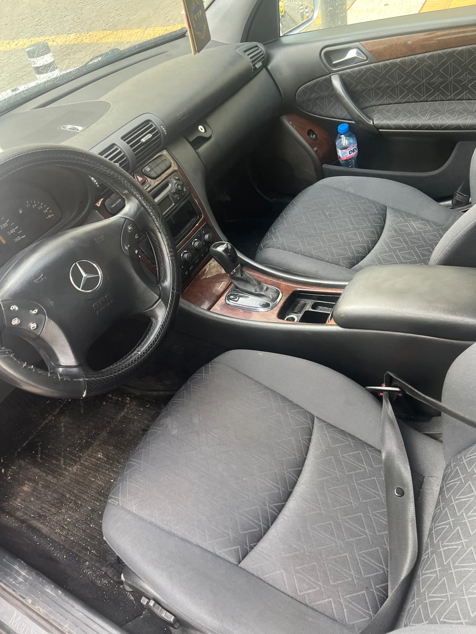 Mercedes-Benz C 270 2.7 АВТОМАТ, снимка 5 - Автомобили и джипове - 54088042