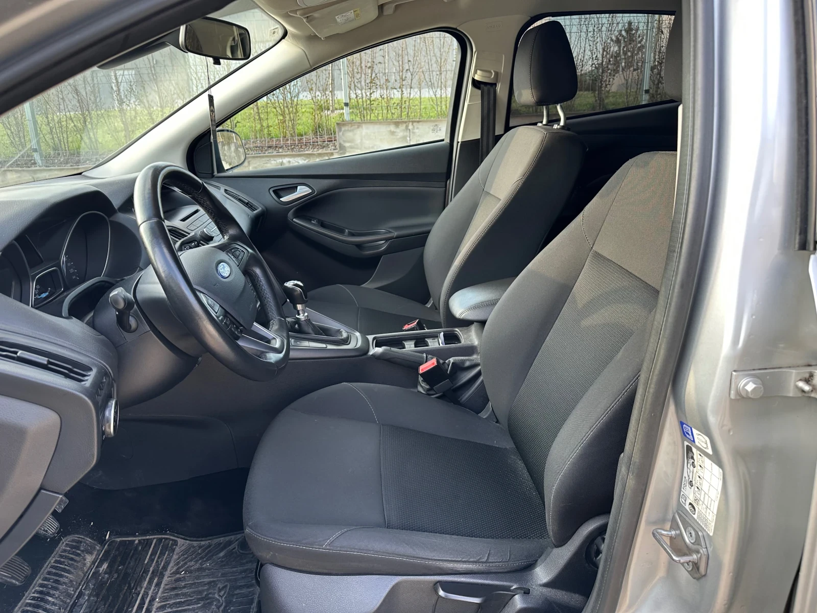 Ford Focus, снимка 6 - Автомобили и джипове - 54091761