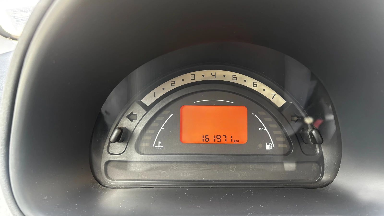 Citroen C3 1.4, снимка 8 - Автомобили и джипове - 54158423