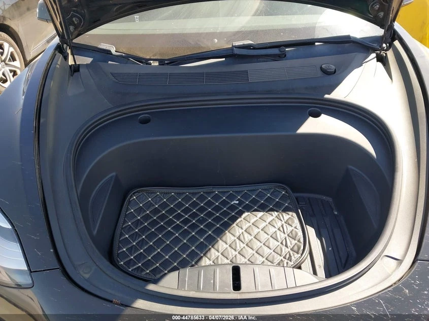 Tesla Model 3, снимка 10 - Автомобили и джипове - 54360732