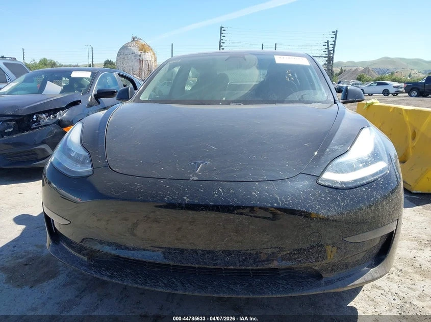 Tesla Model 3, снимка 12 - Автомобили и джипове - 54360732
