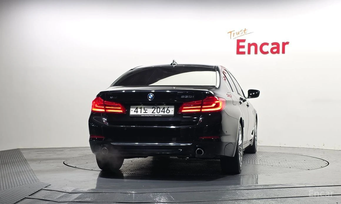 BMW 530, снимка 4 - Автомобили и джипове - 54388392