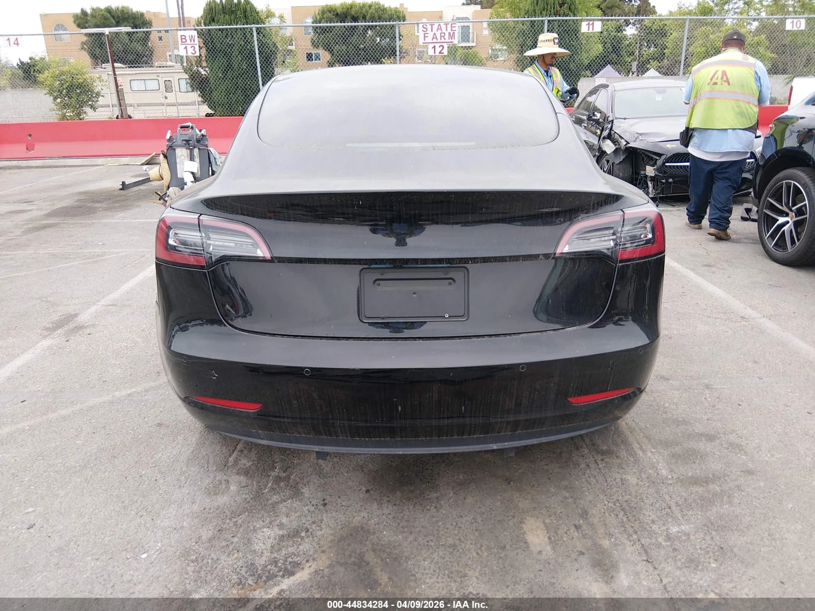 Tesla Model 3 PERFORMANCE DUAL MOTOR ALL-WHEEL DRIVE, снимка 16 - Автомобили и джипове - 54635788