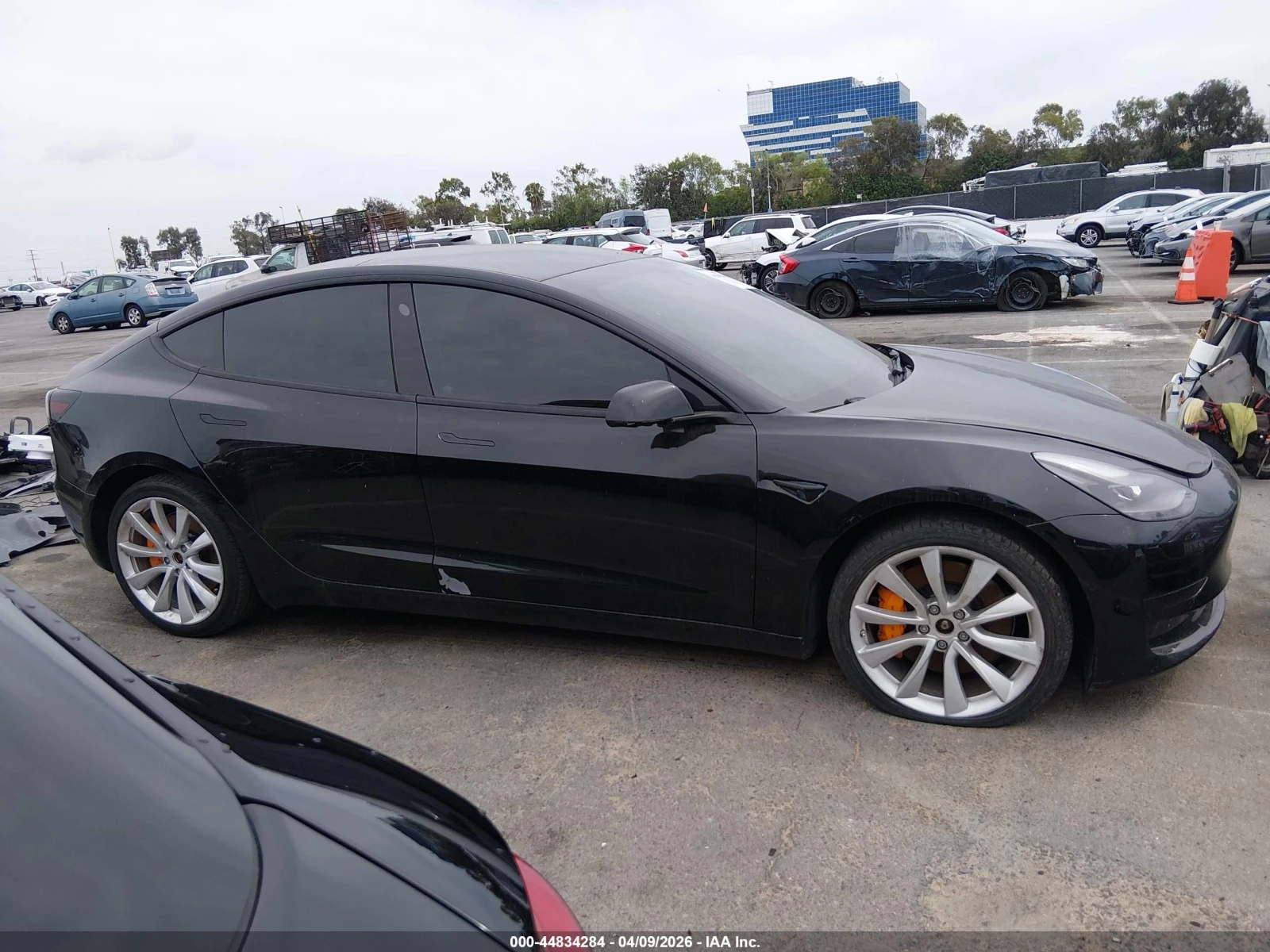 Tesla Model 3 PERFORMANCE DUAL MOTOR ALL-WHEEL DRIVE, снимка 13 - Автомобили и джипове - 54635788